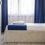 アパート Miku Apartment-modernly Designed Downtown ティラナ