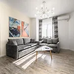 Miku Apartment-modernly Designed Downtown アパート ティラナ