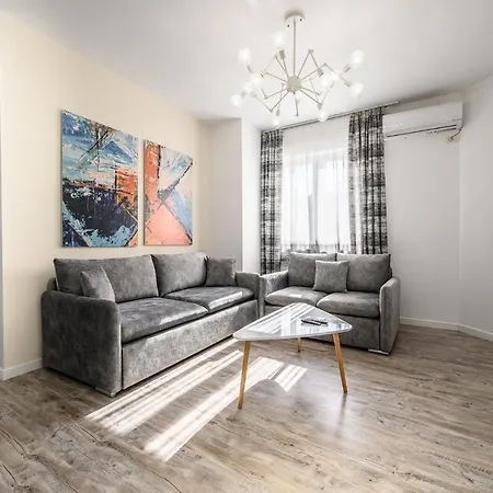 Miku Apartment-modernly Designed Downtown Lejlighed Tirana