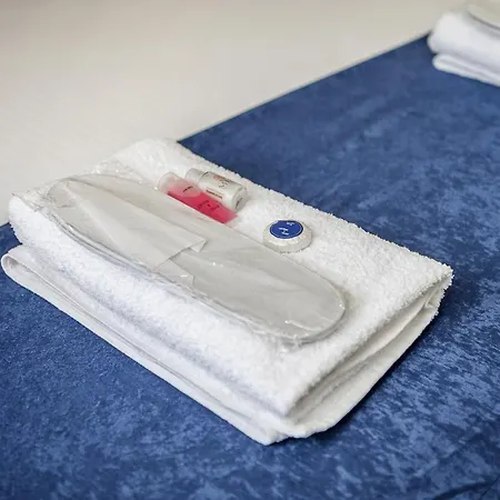 Miku Apartment-modernly Designed Downtown Apartment *