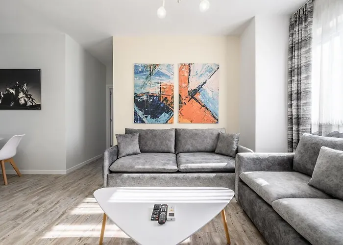 Miku Apartment-modernly Designed Downtown * Tirana