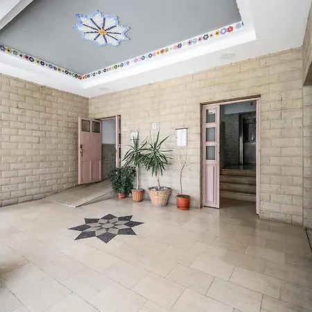 Miku Apartment-modernly Designed Downtown Апартаменты Тирана