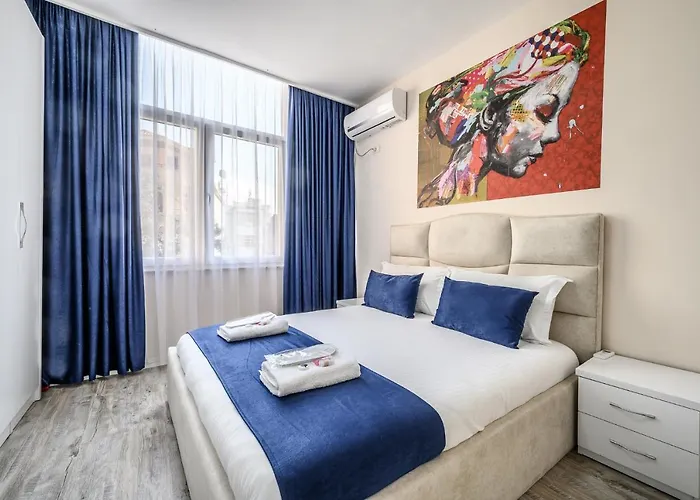 Miku Apartment-modernly Designed Downtown Lägenhet Tirana