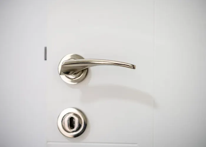 Miku Apartment-modernly Designed Downtown * Τίρανα