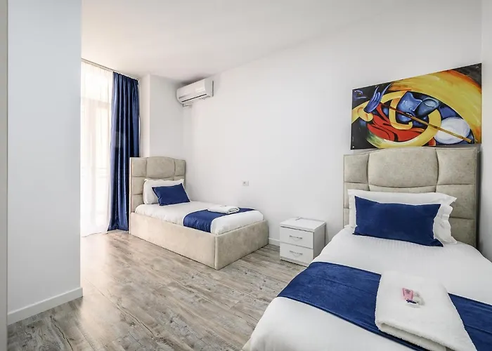 Miku Apartment-modernly Designed Downtown Τίρανα